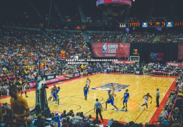 开云体育-罗马诺爆料，那不勒斯持续关注梅努与齐尔克泽，曼联态度决定转会走向